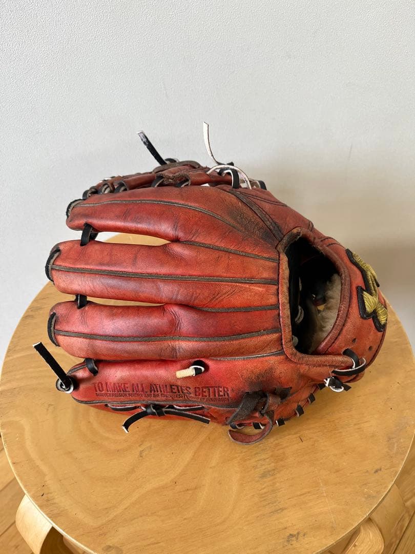 アンダーアーマー　硬式グローブ　内野用