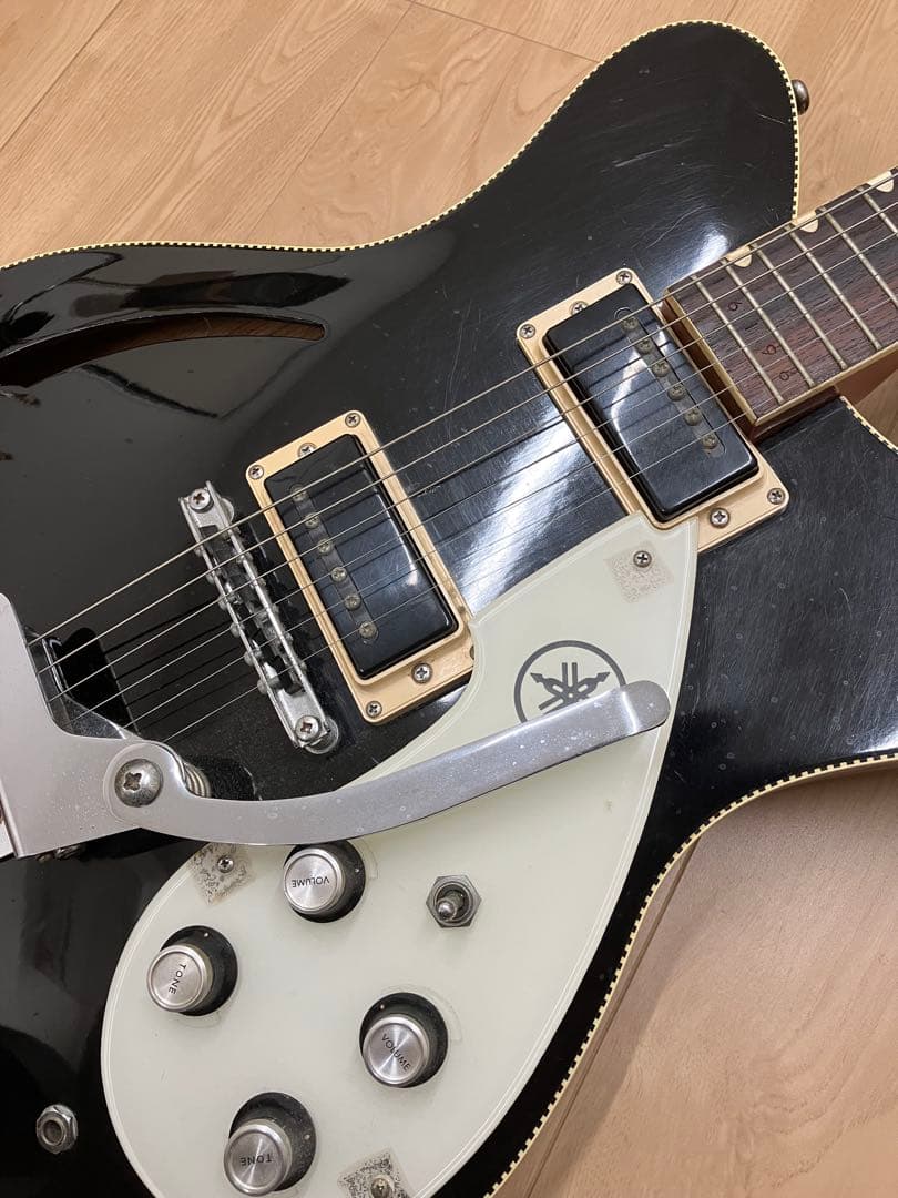 YAMAHA SA-15 セミアコ