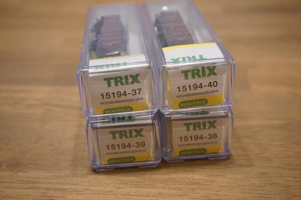 MINITRIX 品番１５１９４ バラシ ＤＢ 無蓋石炭搬送貨車 ４両編成