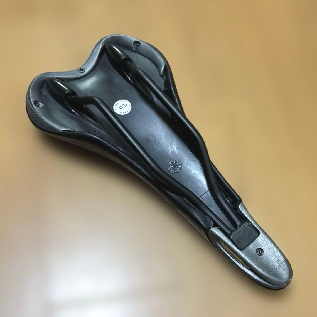 セライタリア Selle ITALA C2 MANGANESE ピナレロ サドル