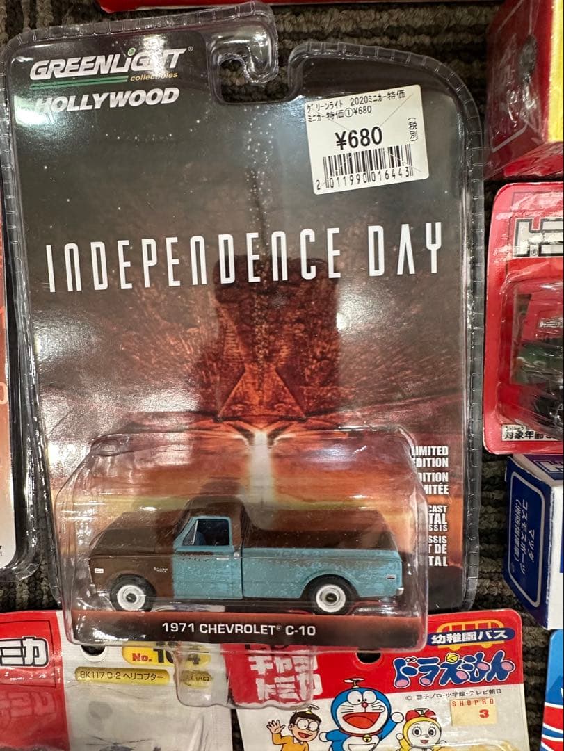 【箱詰め販売】Hot Wheels・トミカ　 ミニカーまとめ 全52点