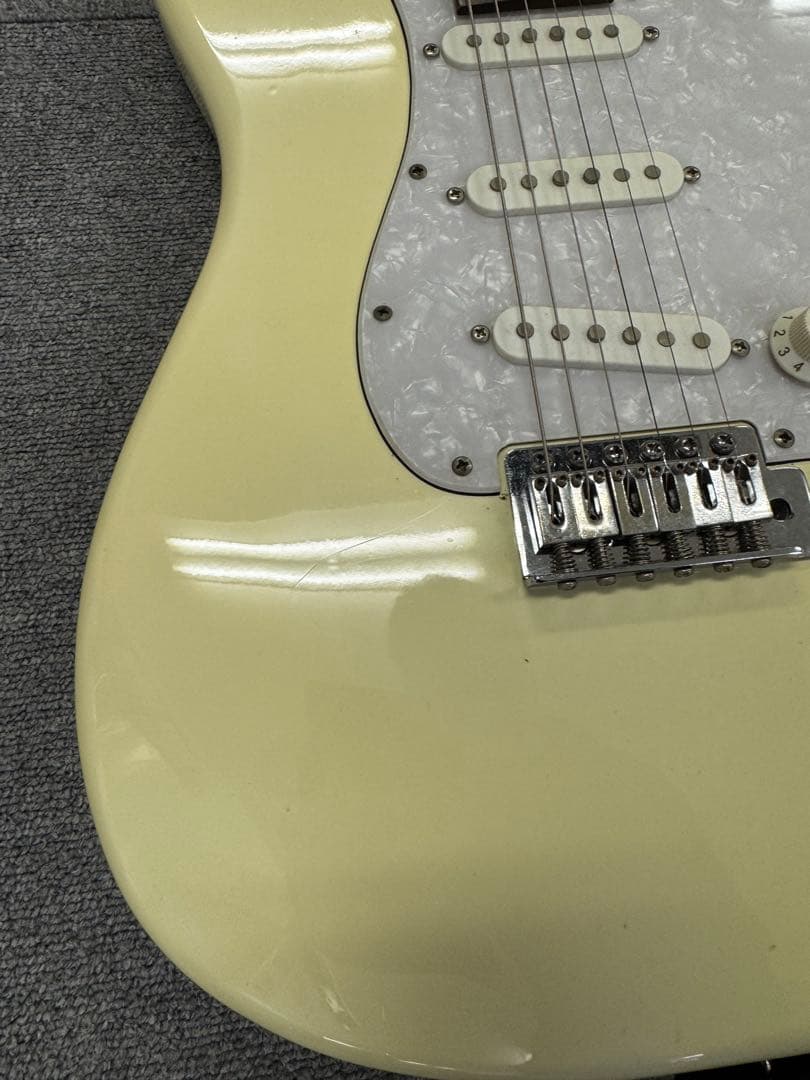 Mavis ストラトタイプ エレキギター ホワイト メープル