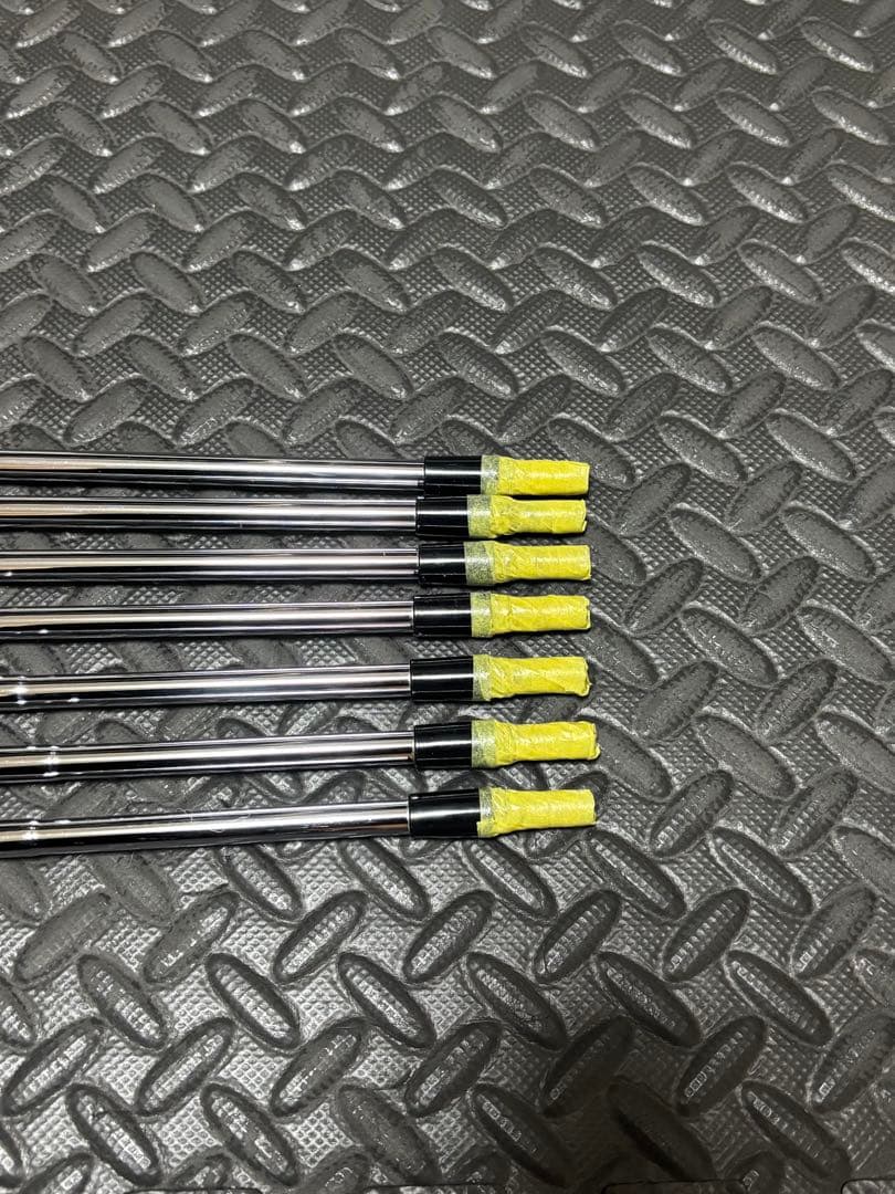 DG MID115 s200 4-p 7本　Dynamic Gold シャフト