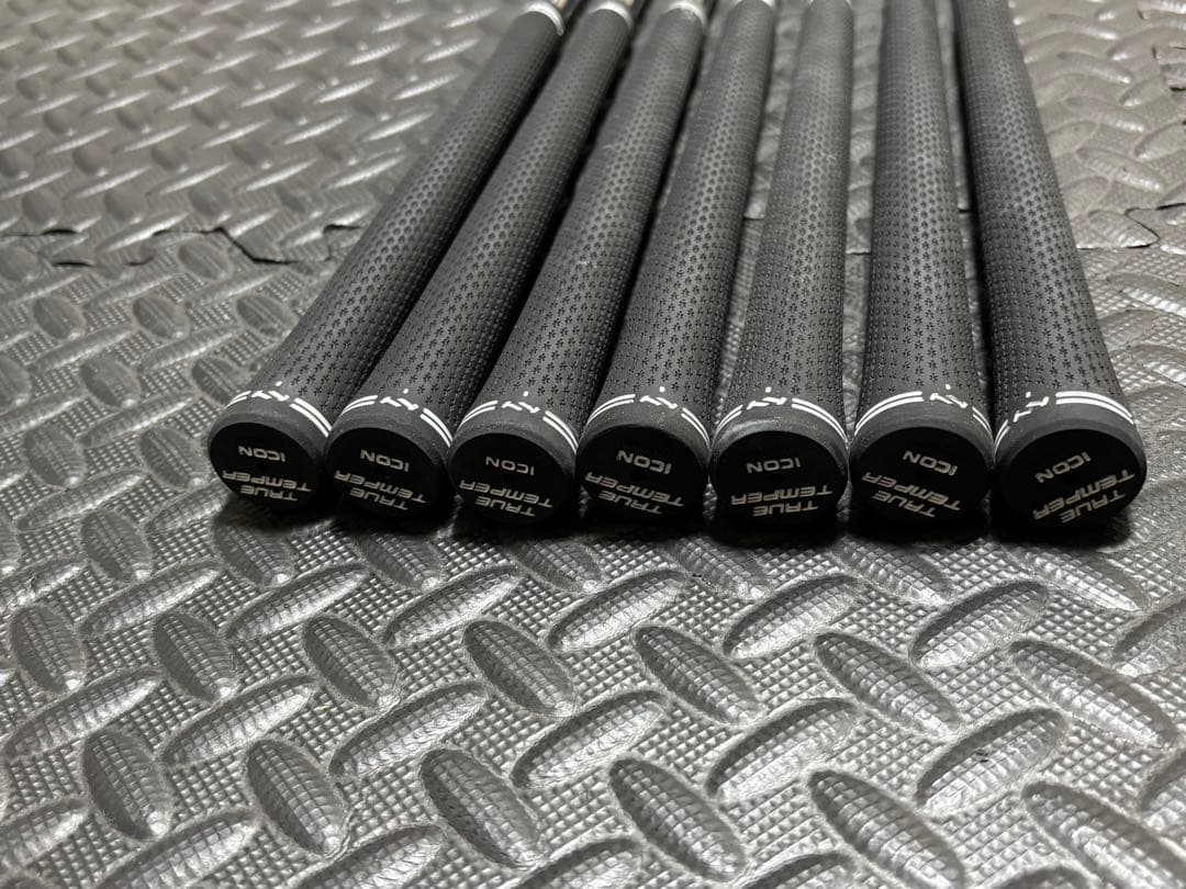 DG MID115 s200 4-p 7本　Dynamic Gold シャフト