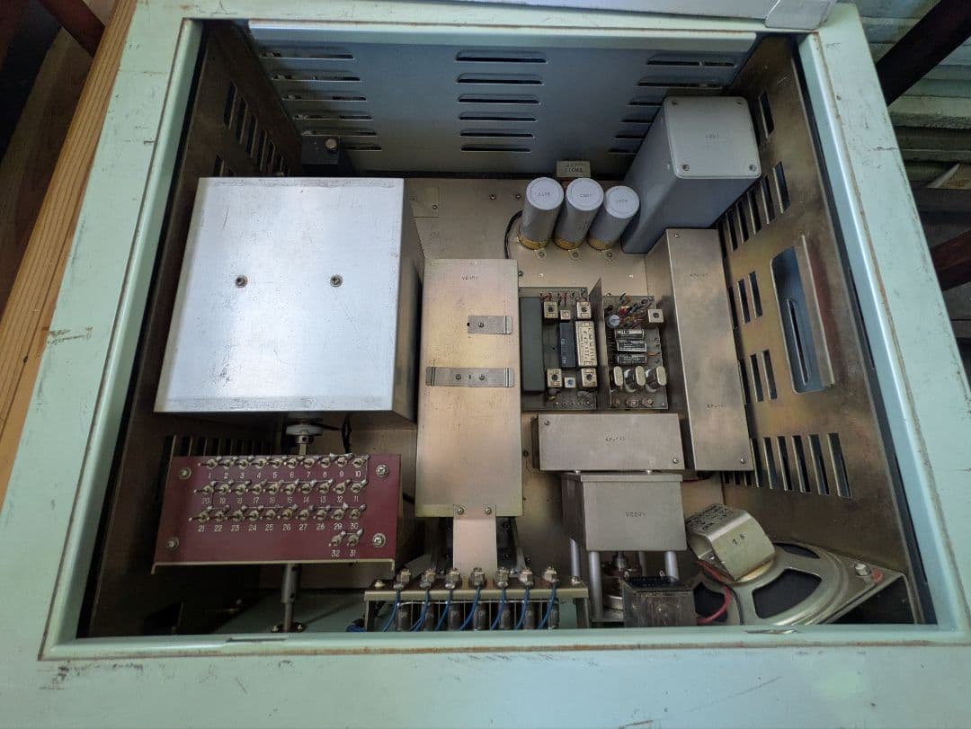 たぶん小林無線の無線受信機　共立電波製?