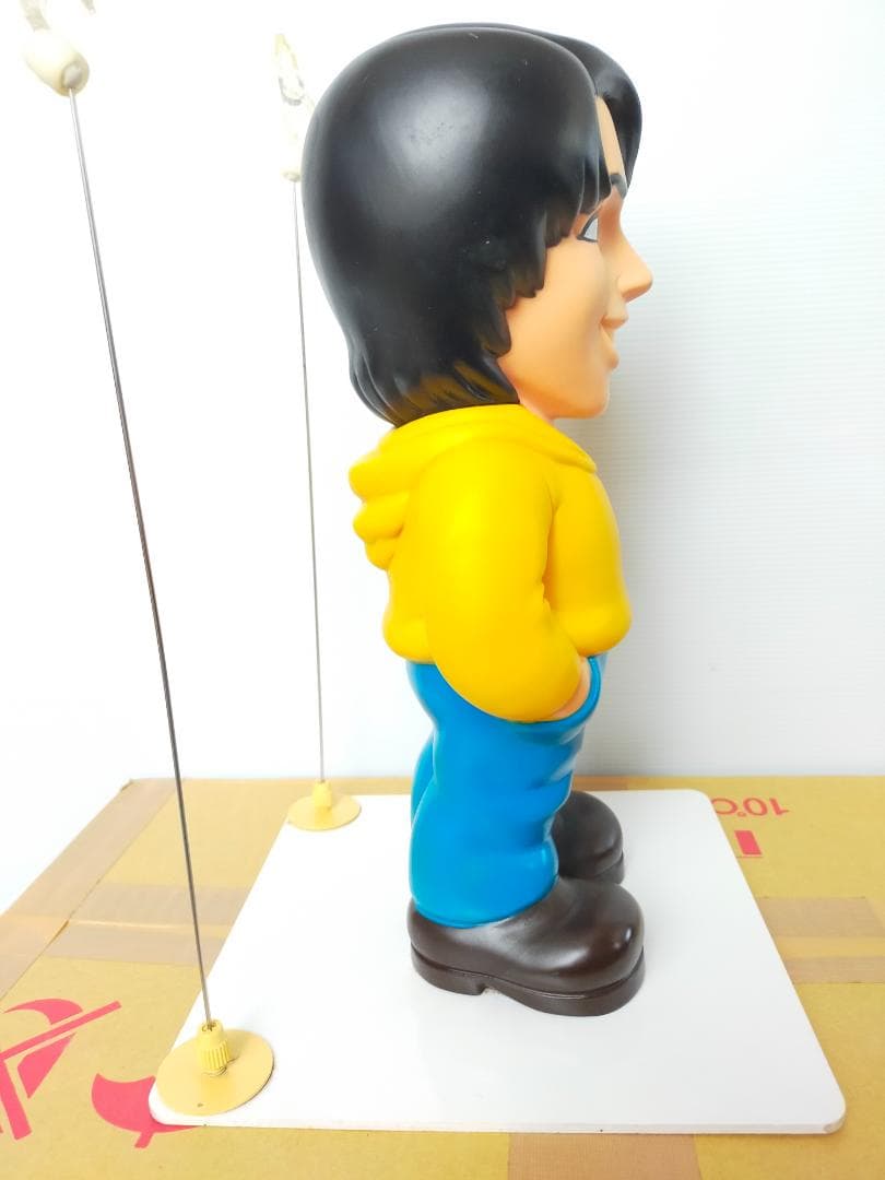 河村隆一　ソフビ人形　台座付き