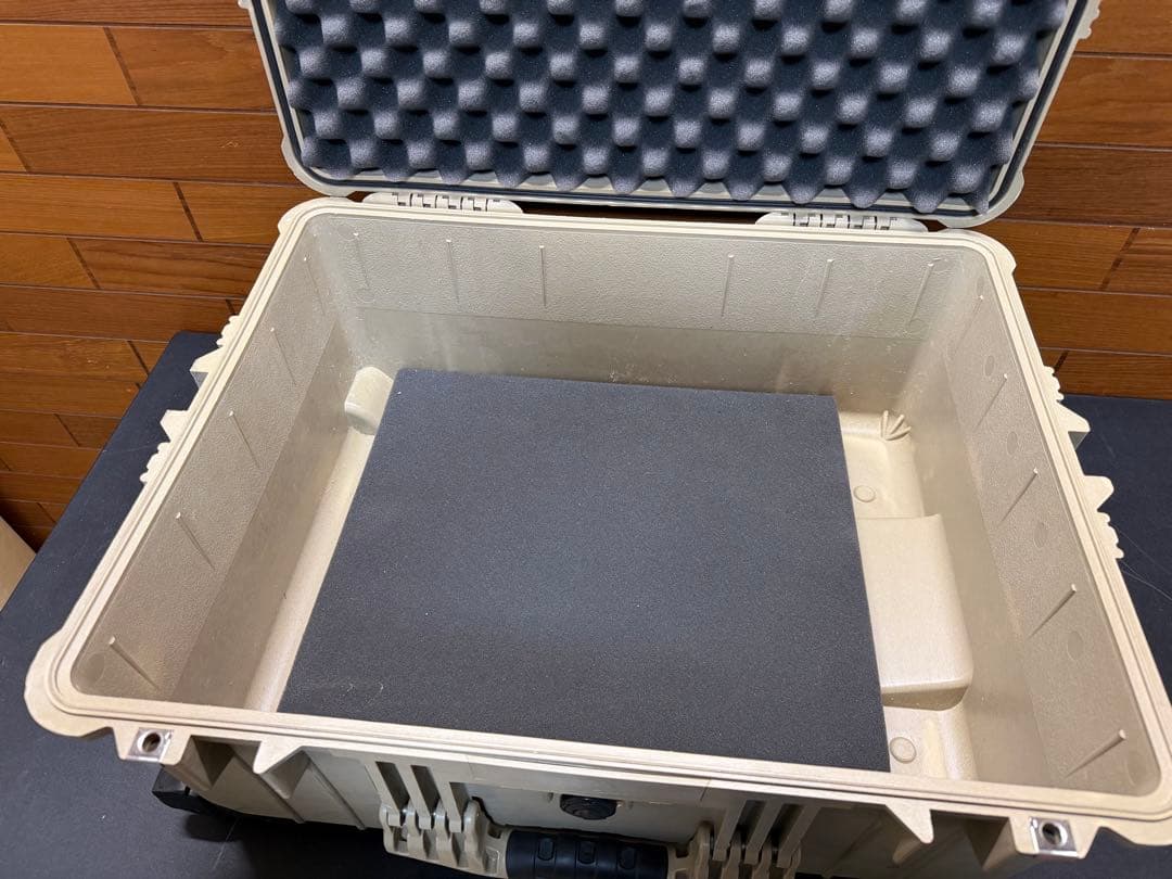 ペリカンケース1610