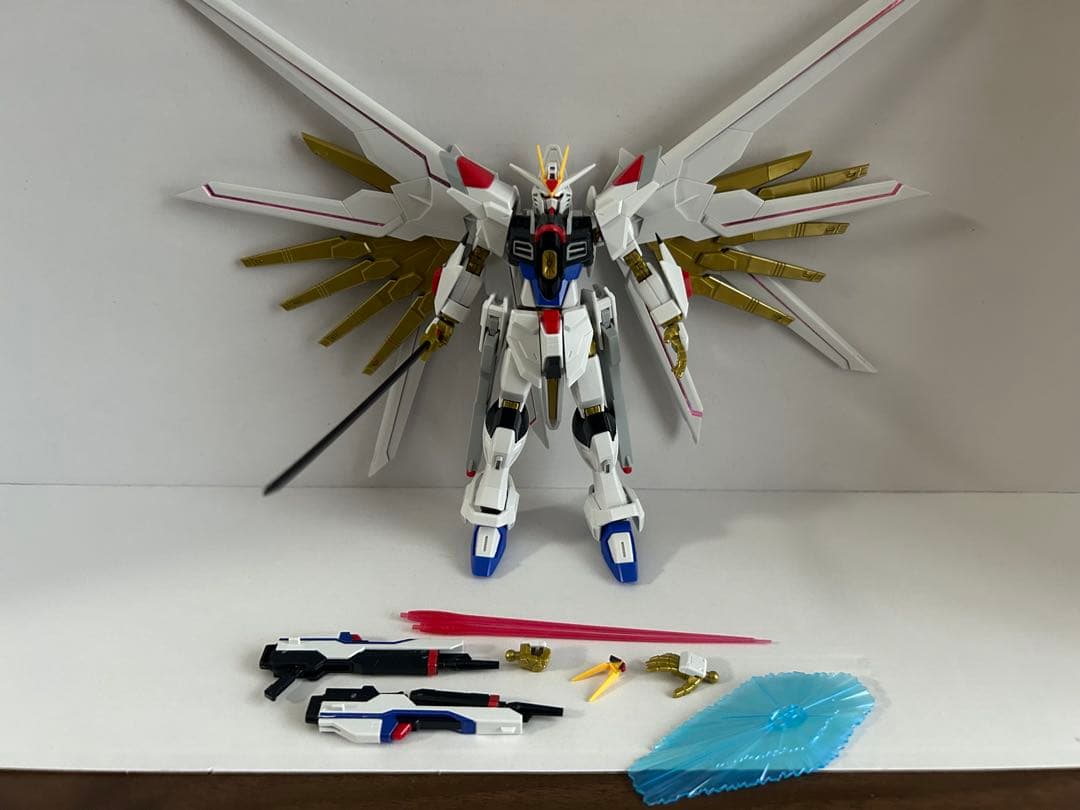 MGSD フリーダム、バルバトス、ウイングゼロEW HGマイティーストライク