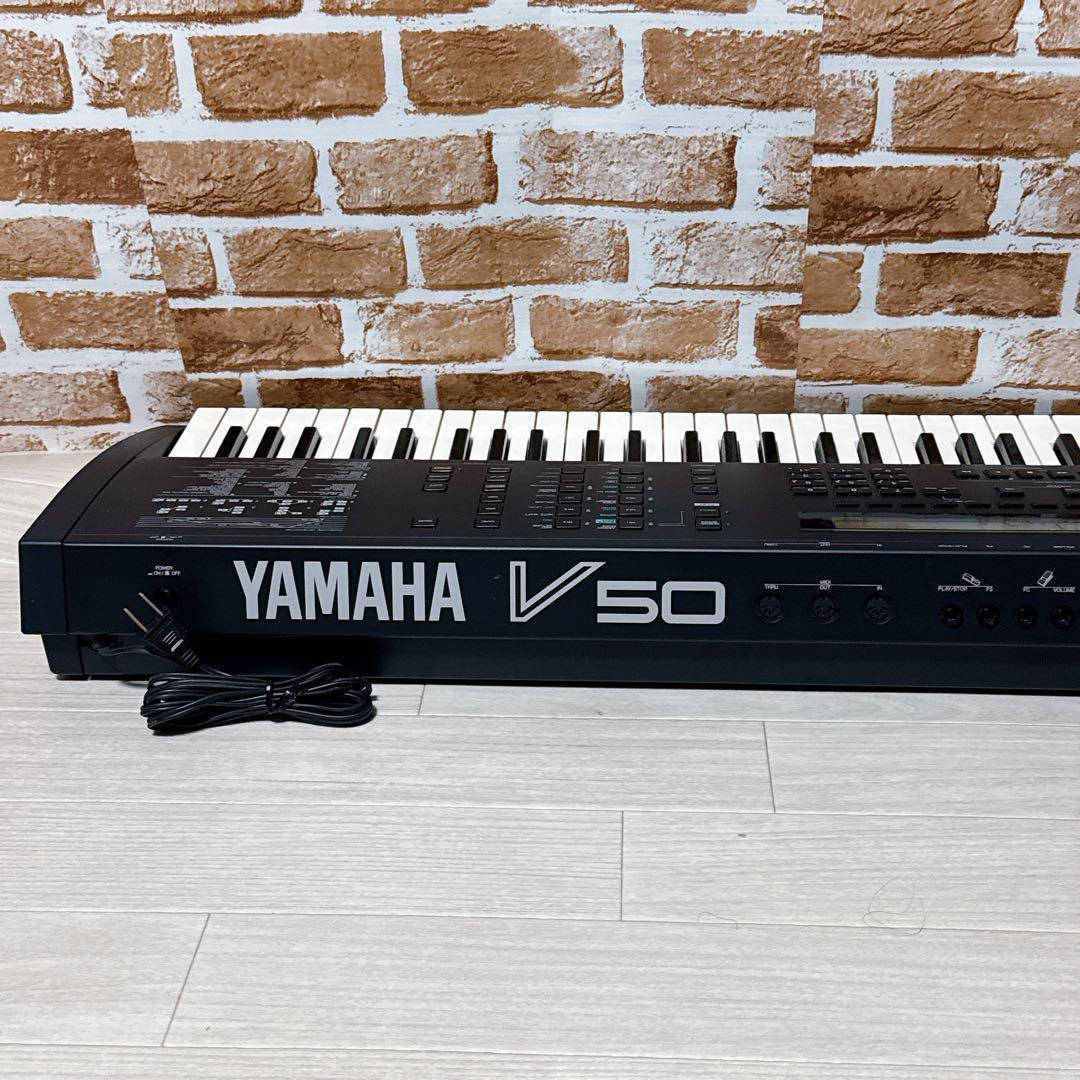 YAMAHA シンセサイザー　V50 ヤマハ　キーボード　音楽