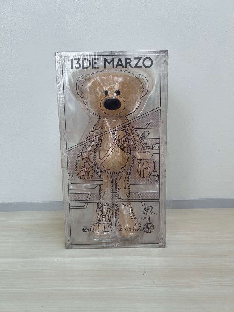 13DE MARZO フィギュア