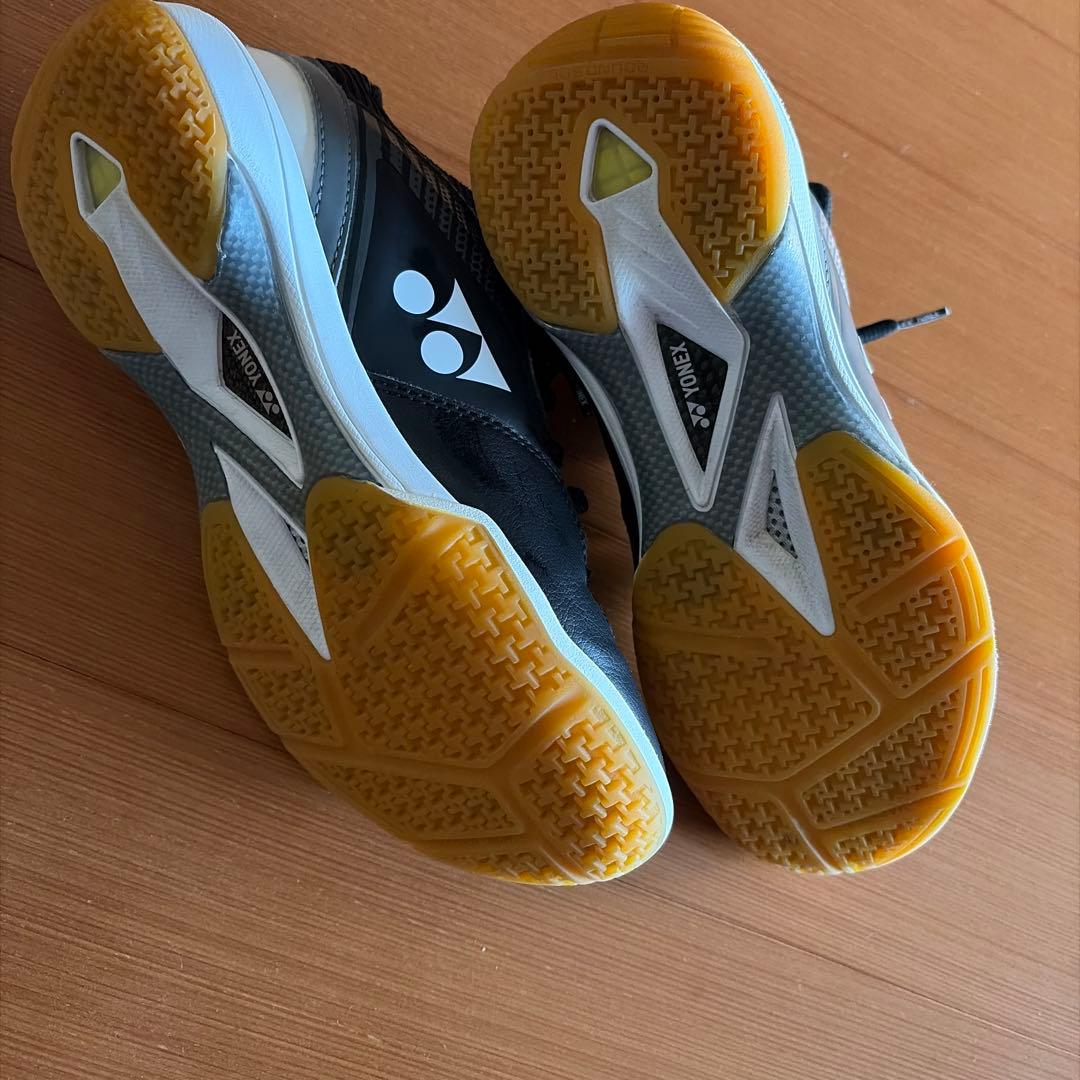 ヨネックス　バドミントンシューズ　24.5