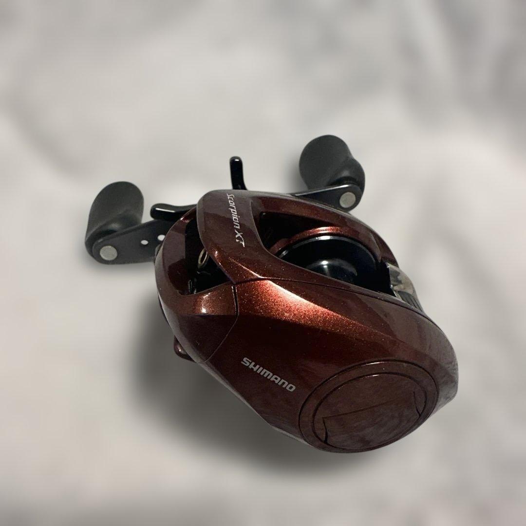 Scorpion XT ベイトリール 右ハンドル 6.4:1
