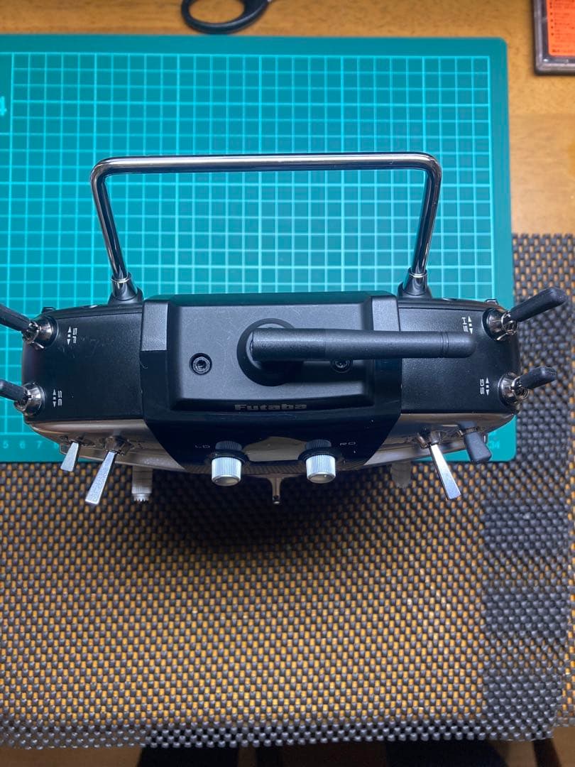 Futaba T14SG 14チャンネル送信機