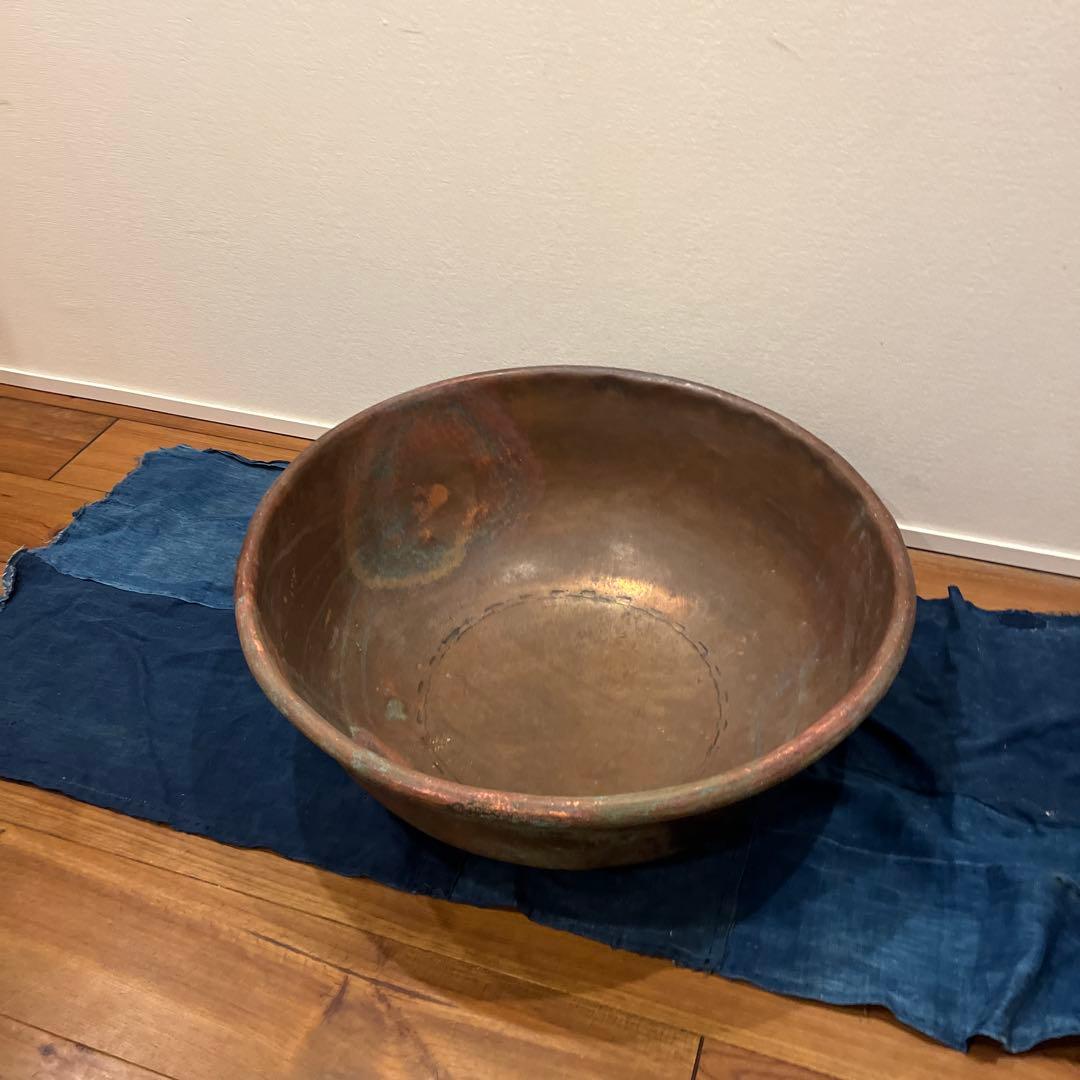 アンティーク　巨大な銅鍋