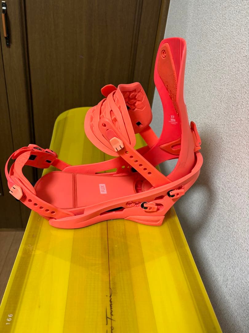 値下！25-26 FLUX XF フラックス M 箱・保証書付 フラッシュレッド