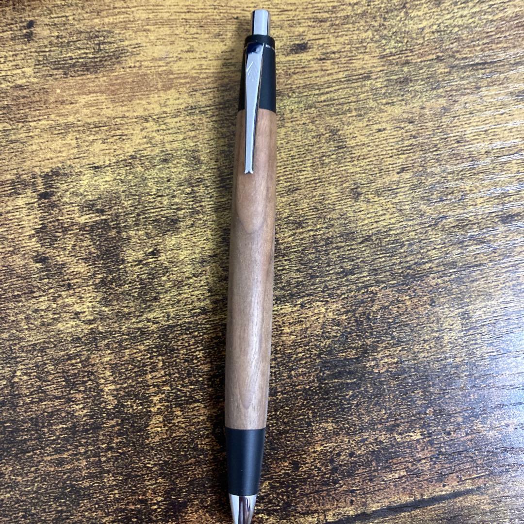 yossy67野原工芸　新型　シルバー金具　胡桃のシャープペンシル