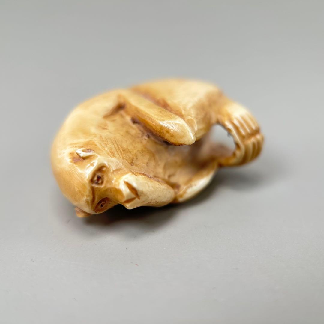 猿の彫刻 小型根付天然素材アンティーク骨董飾り物古美術置物細密細工