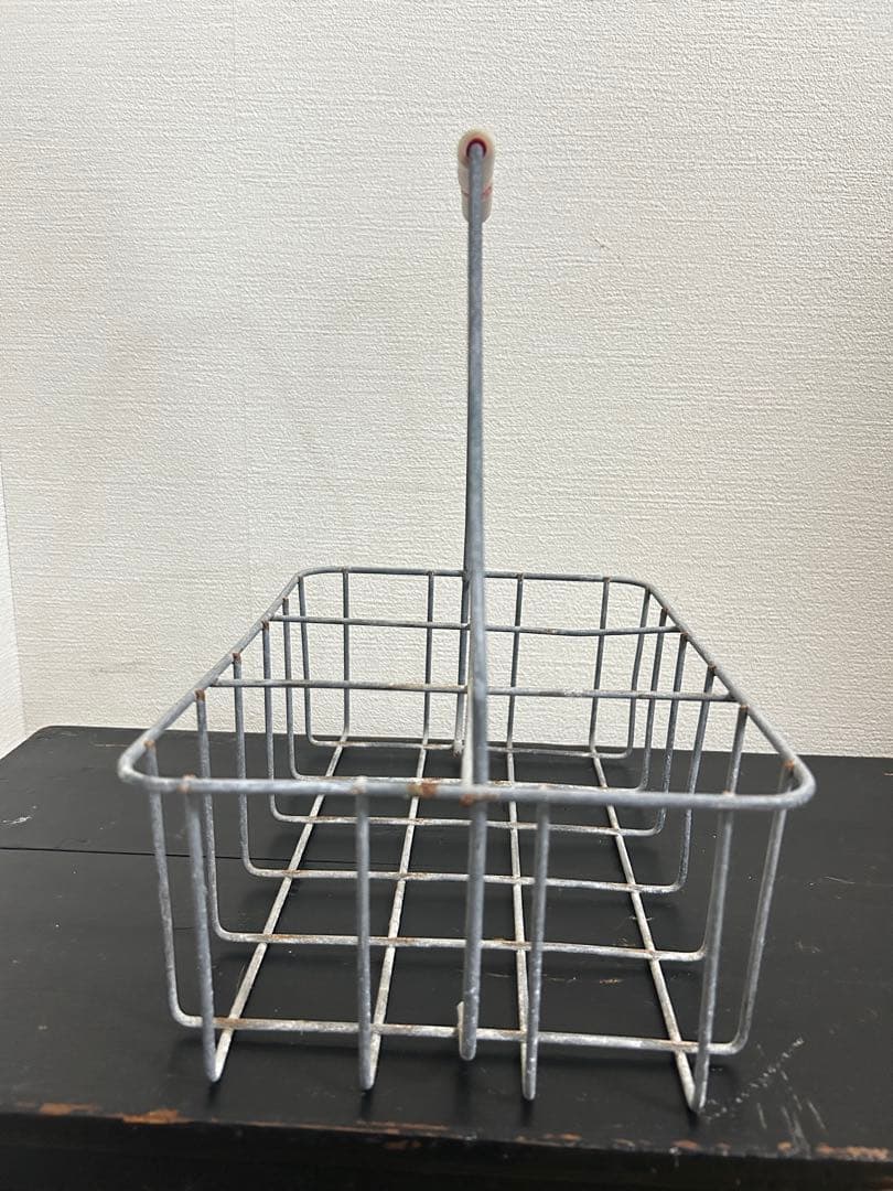 値下げヴィンテージ ミルククレート（ミルク瓶付）