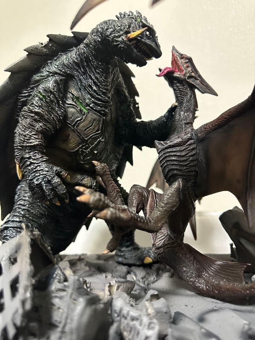 海洋堂　ガメラ3 ギャオス駆除イメージジオラマ　ソフビ完成品