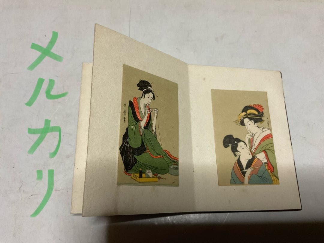 ミニ・浮世絵。8cm程の豆本。【箱付き　27枚の浮世絵　歌麿他】。