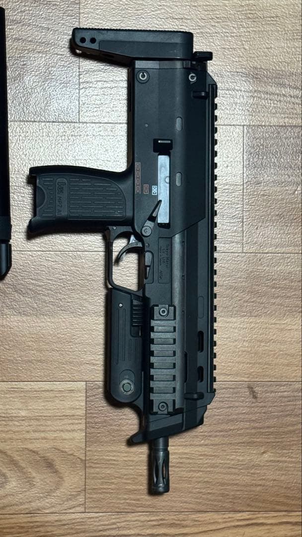 ガスブローバック 東京マルイ MP7A1 マガジン4本付き