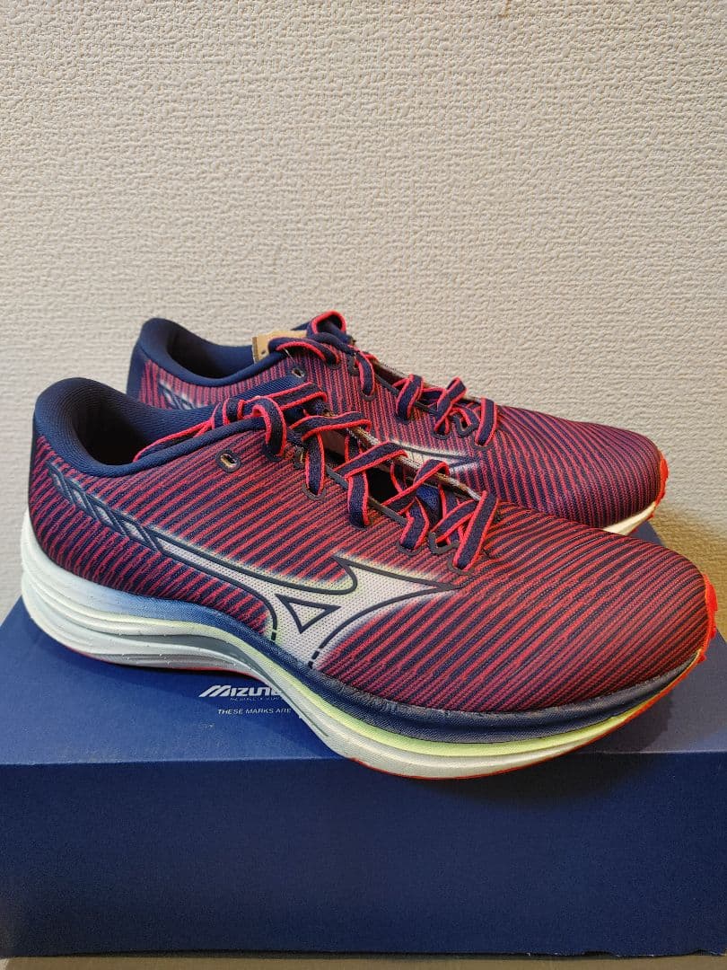 ミズノ ウエーブリベリオン ウィメンズ ランニング 女性用24.5センチ