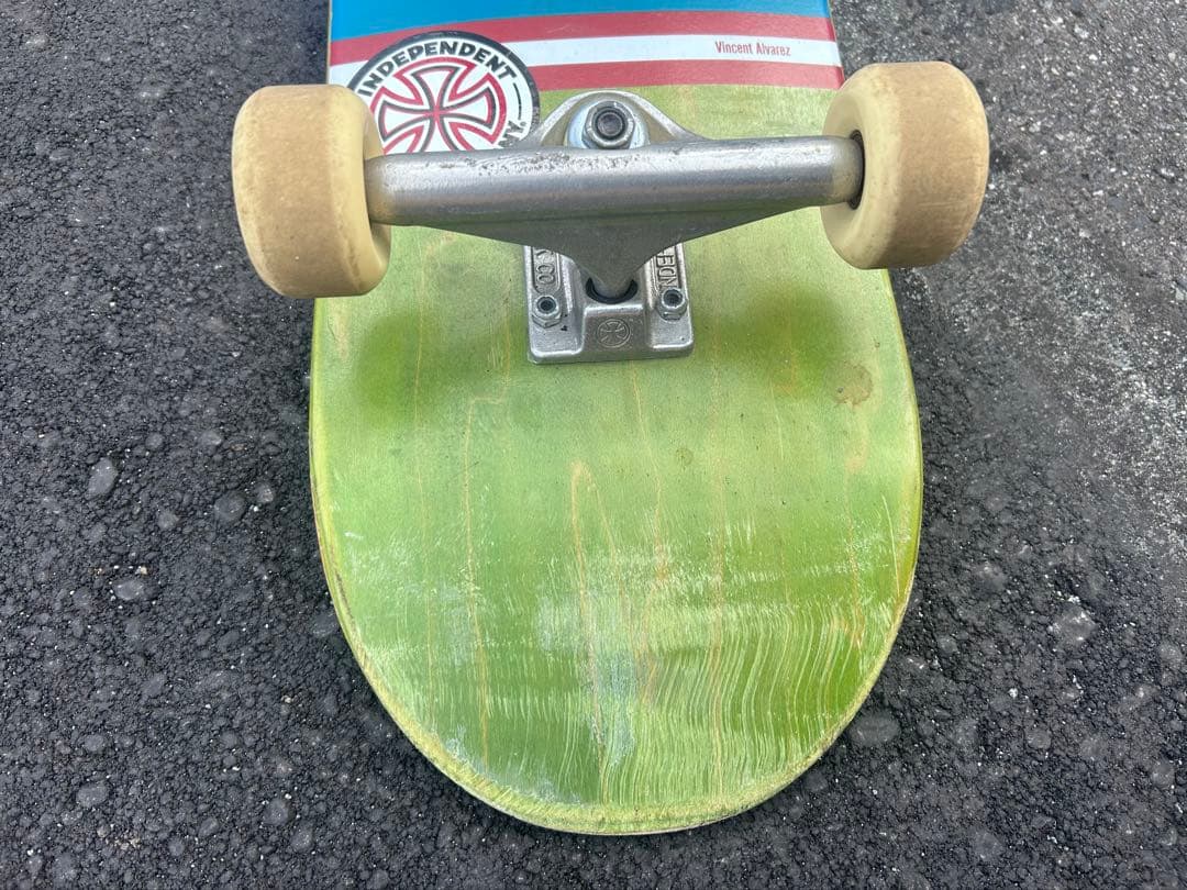 Chocolate/Vincent Alvarezスケートボード コンプリート