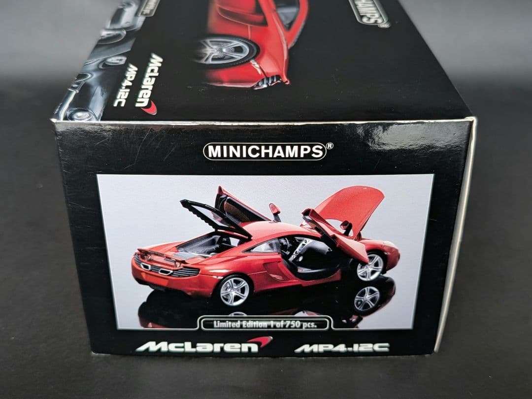 ミニチャンプス 1/18 McLaren MP4-12C