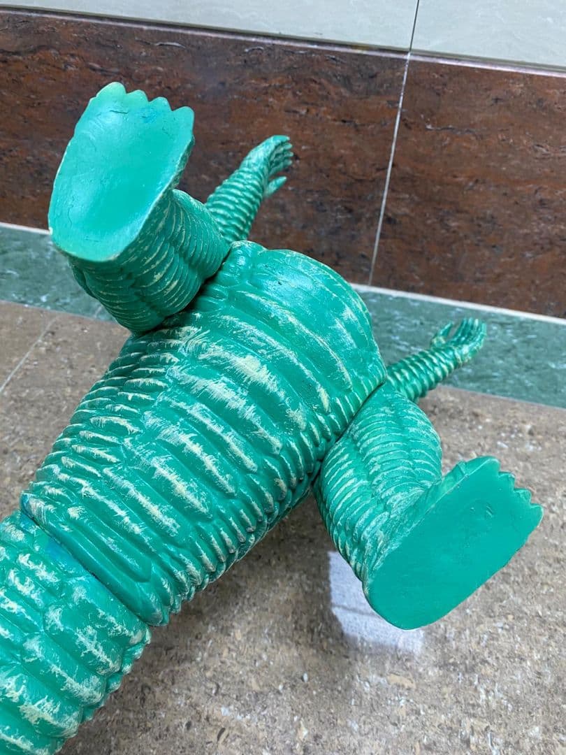 【珍品 パチ物】旧ウルトラ怪獣シリーズ レッドキング 巨大サイズ ソフビ 現狀品