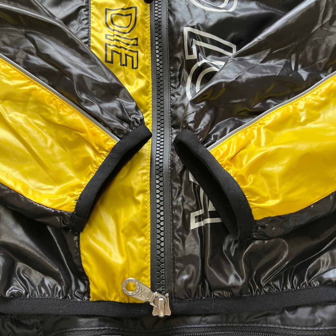 マークアンドロナ　Motiv Ultra Light Zip Jacket