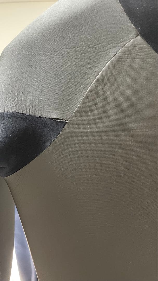 ネックエントリー　セミドライ　ウエットスーツ