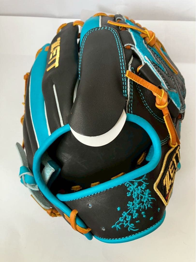 プロステイタス　投手　限定　桜刺繍　グローブ　ゼット　軟式