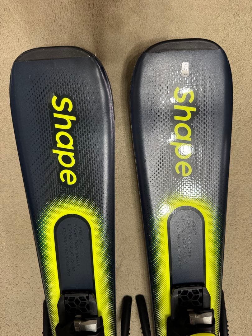 HEAD SHAPE V1ショートスキー　ブラック/イエロー　130㎝ 2023