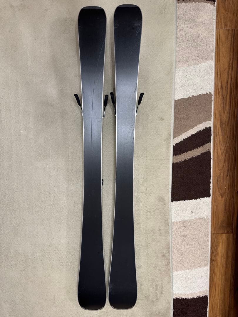 HEAD SHAPE V1ショートスキー　ブラック/イエロー　130㎝ 2023