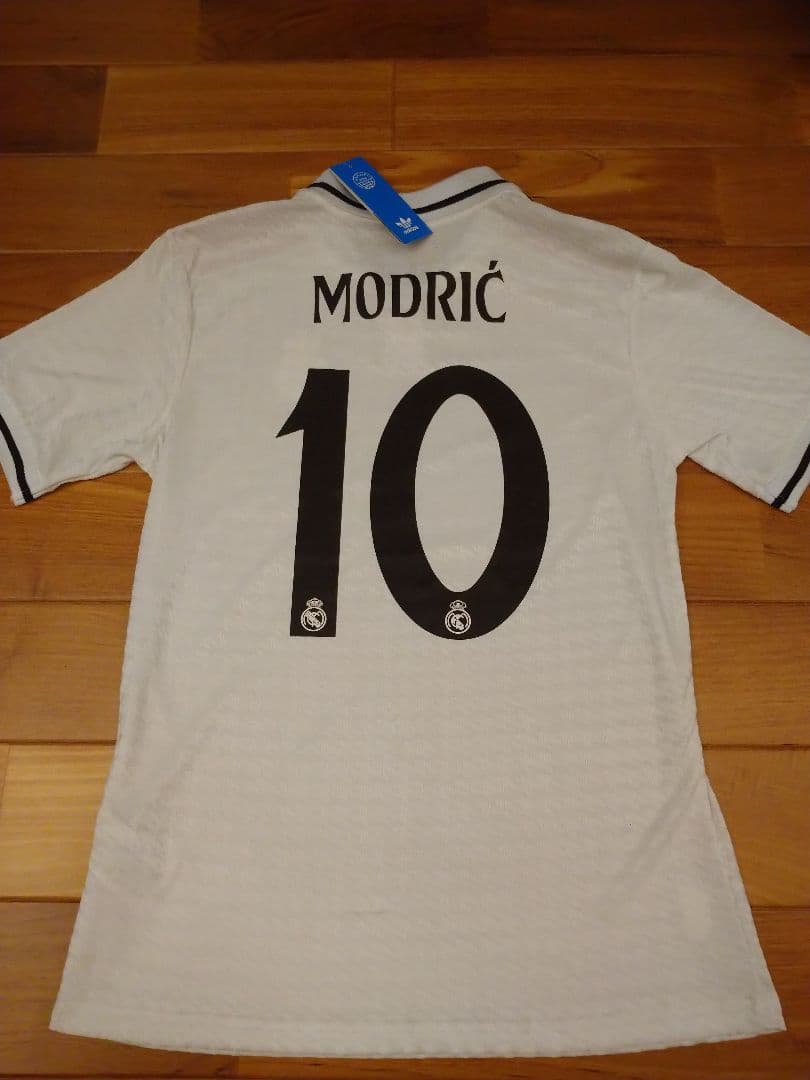 レアルマドリード モドリッチ選手 ユニフォーム Mサイズ