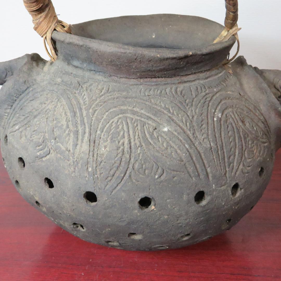 パプアニューギニア 形象土器 燻製容器 東ゼビック州 ディミリ村 希少