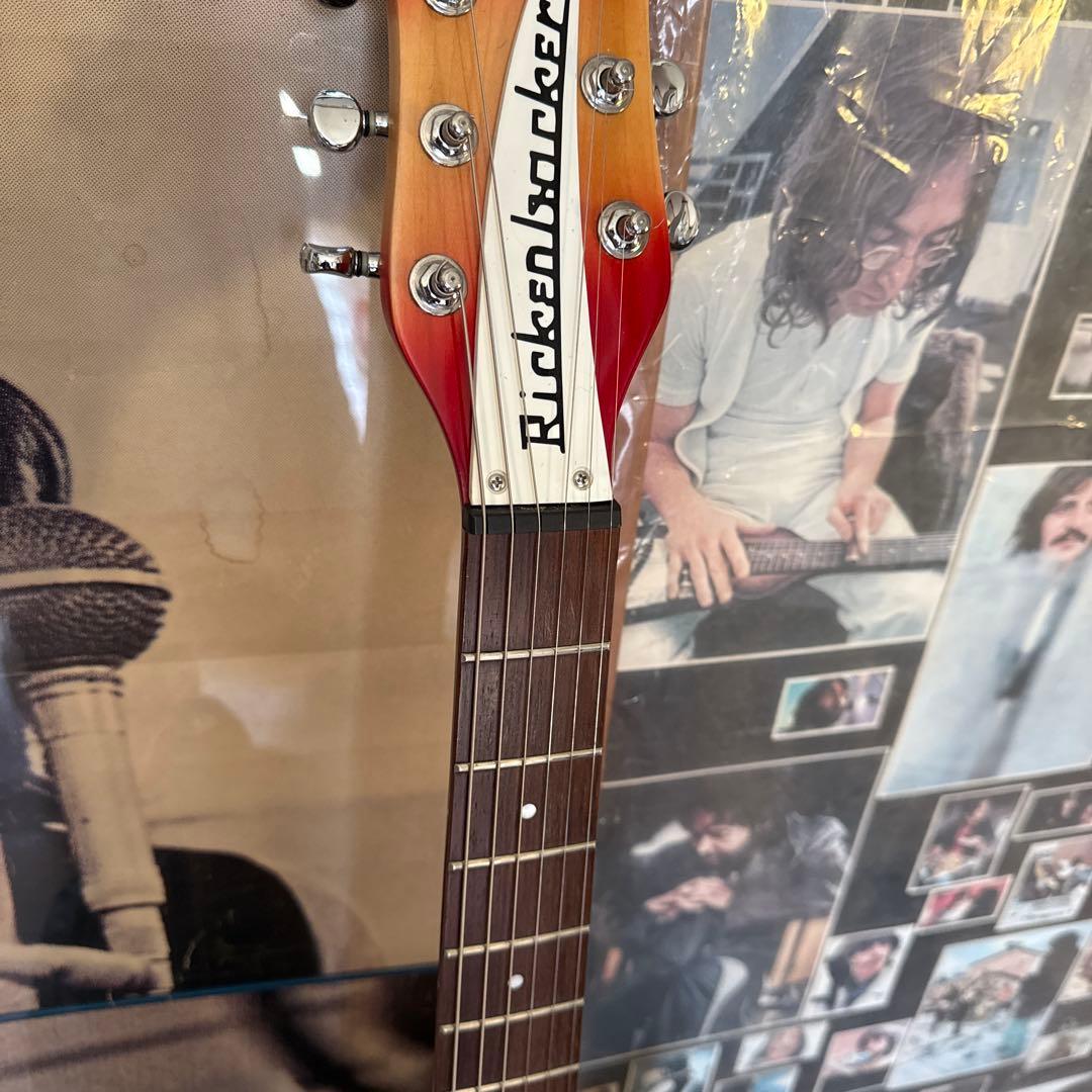 Rickenbacker 330 タイプ 　エレキギター レッドグラデーション