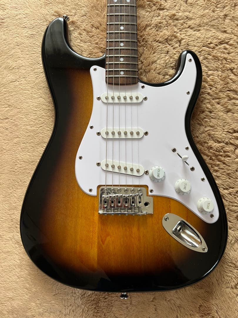 【調整済】squier fender スクワイア　ストラト　エレキギター　美品