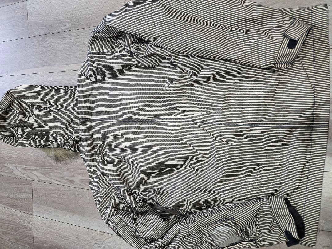 新品未使用　キスマークスキ・ボードーウェアLサイズ