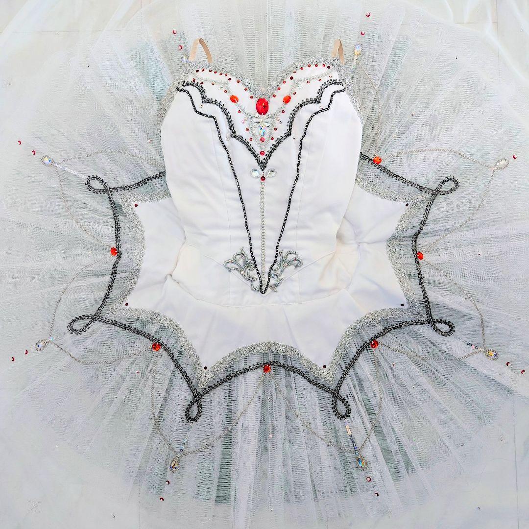 【グラン・パ・クラシック、パキータ、キトリ】 チャコット衣裳 美品 Ｓサイズ