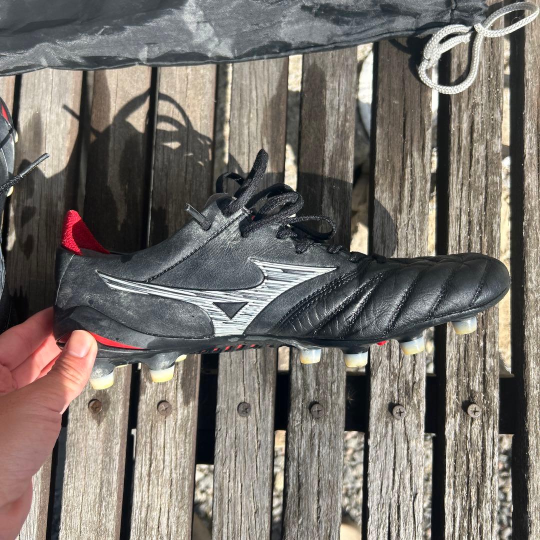 Mizuno Morelia サッカーシューズ ブラック/レッド