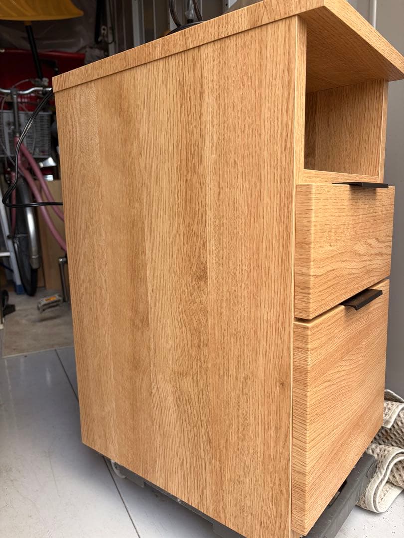 ニトリ木目調のサイドテーブル2引き出し付き