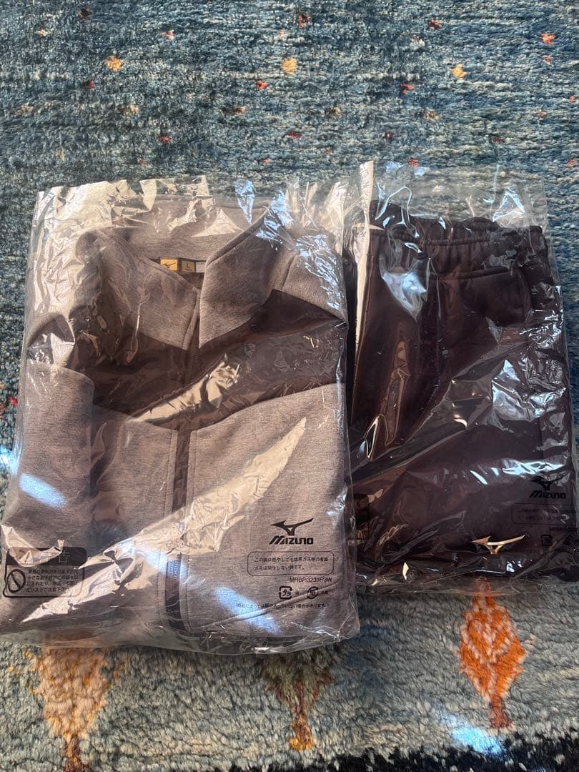 ミズノプロ　ストレッチスウェット上下セット グレー×ブラック