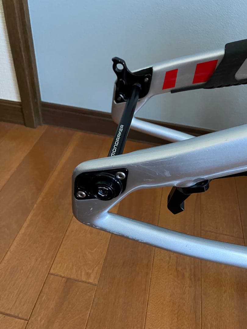 Mondraker Superfoxy RR カーボンフレーム M