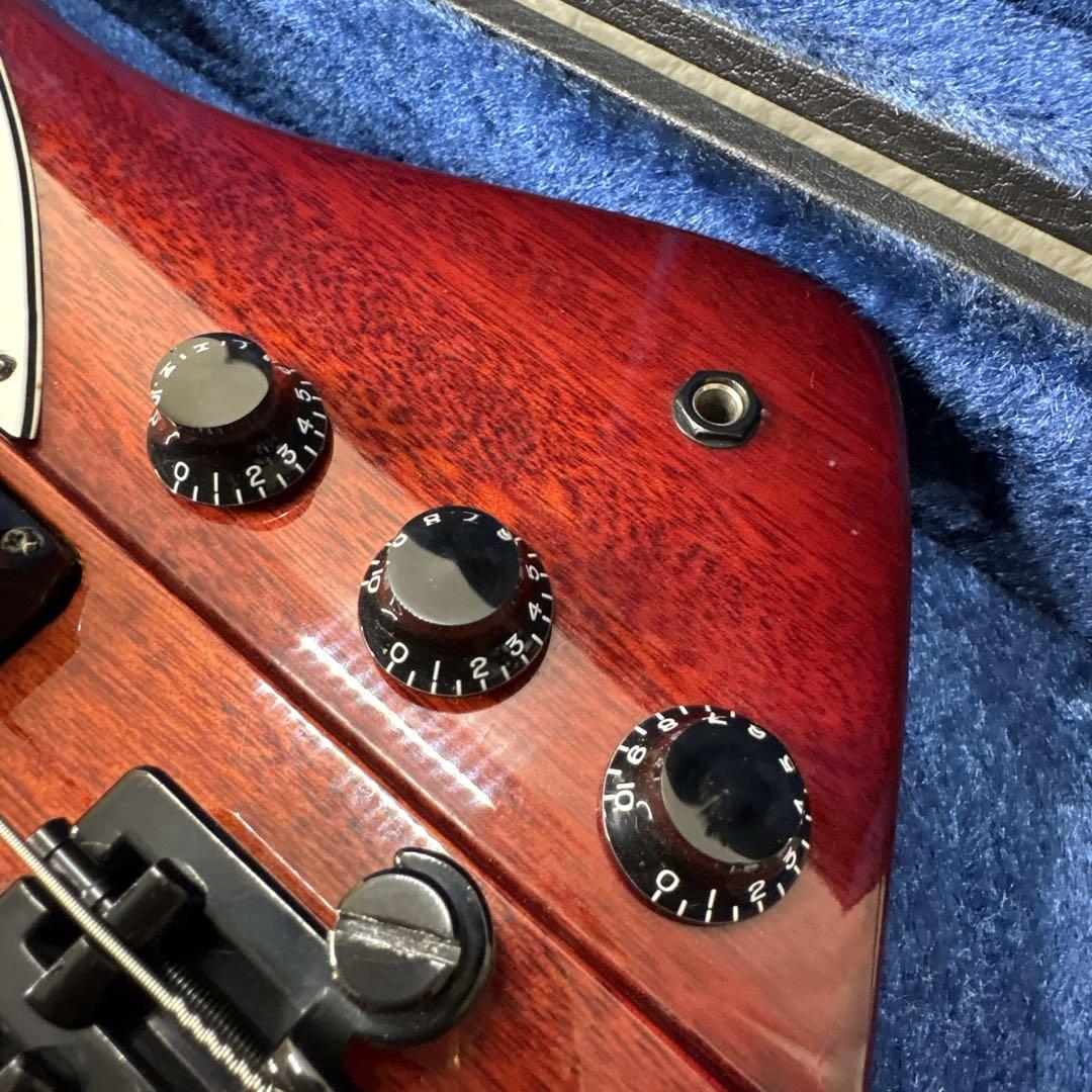 ベース Epiphone Thunderbird IV