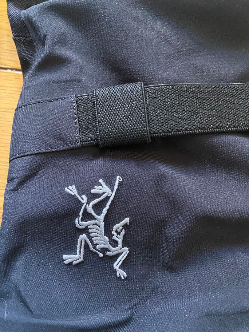 Arc’teryx alpha sv glove deadstock 旧モデル