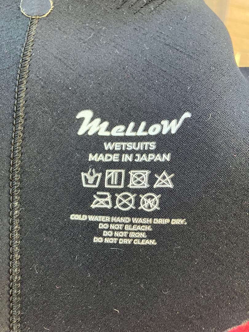 メローウェットスーツ　セミドライ　5/3mm