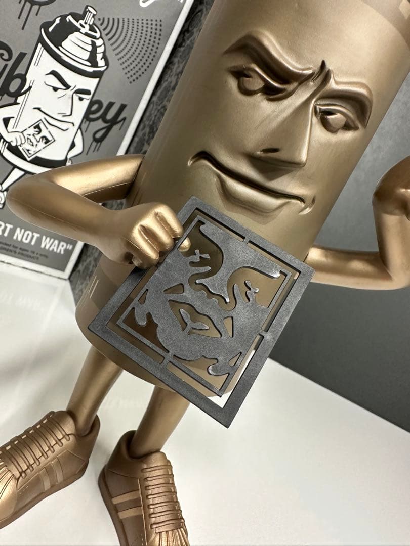 OBEYxSTRANGEco アートフィギュアMr.Spray