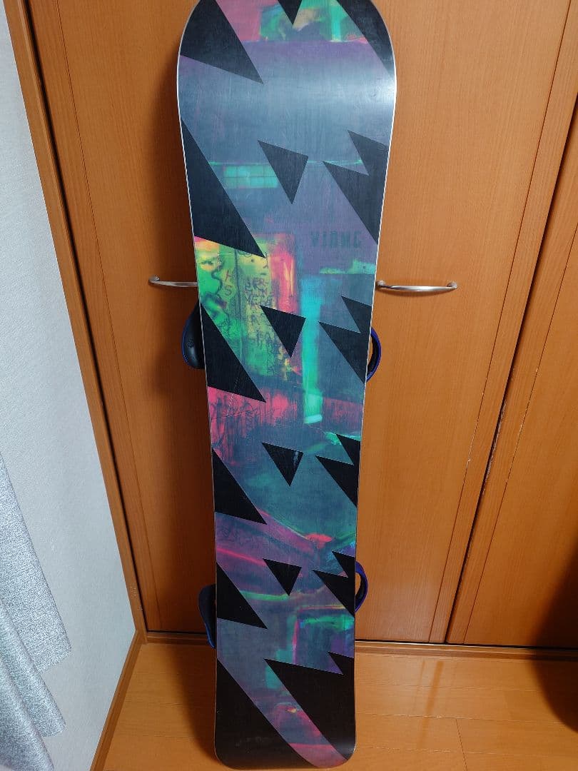 Bumper 51 スノーボード グラフィックデザイン 　148
