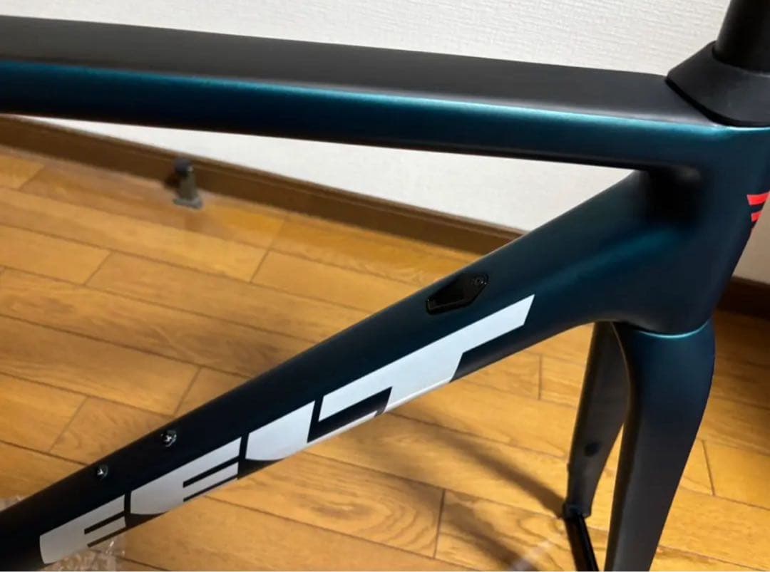 （未走行品）FELT FR4.0 フレームセット